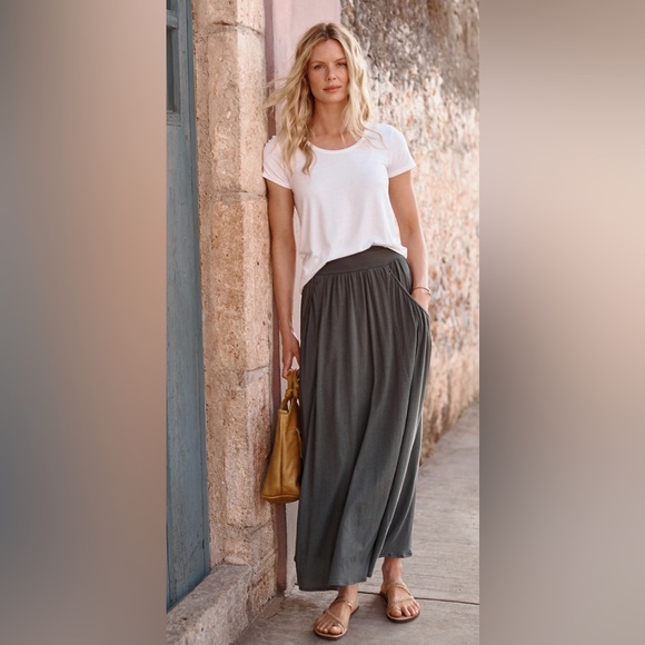 Garnet Hill Favorite Maxi Knit Skirt Black Medium PM - Picture 1 of 7